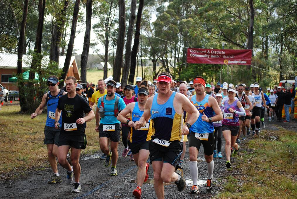 Entrants in the 2014 Bilpin Bush Run head out for a gruelling morning.