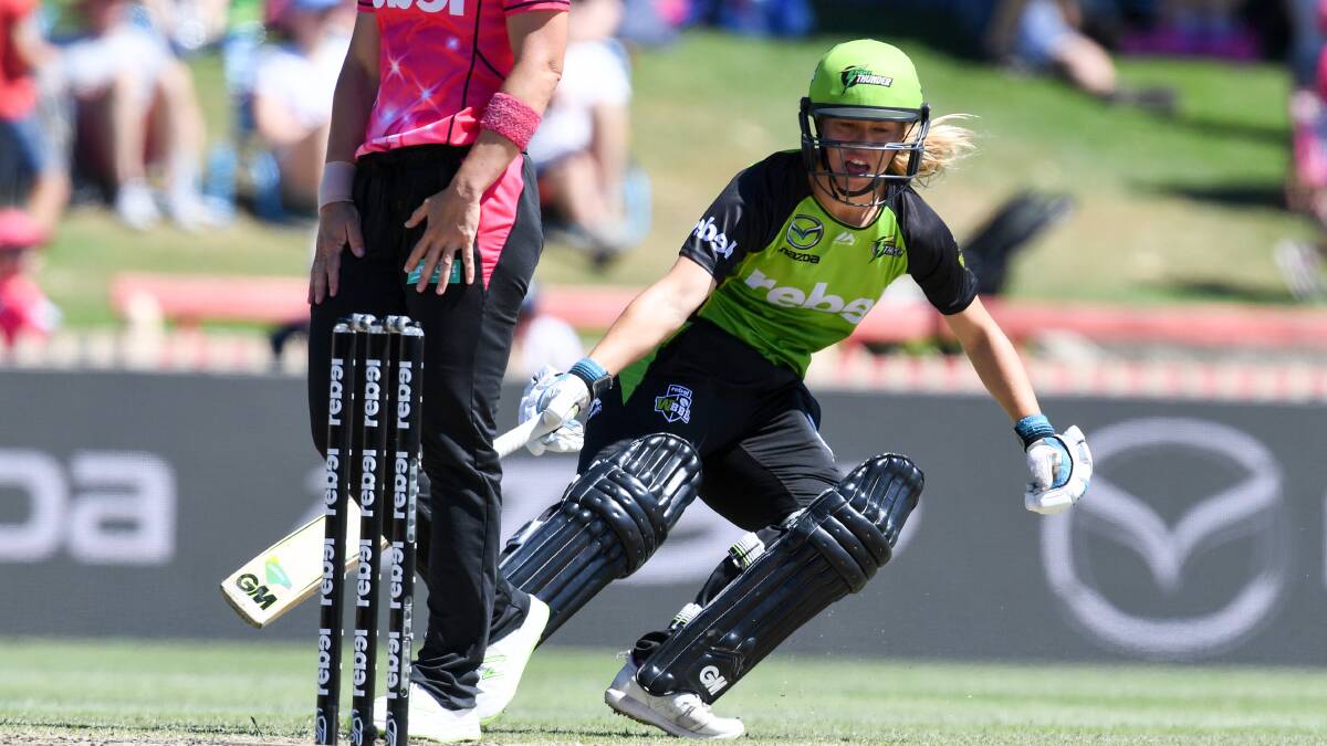 Naomi Stalenberg runs between the wickets during SUnday's match against the Sydney Sixers in the Women's Big Bash League. Picture: AAP Image/Brendan Esposito