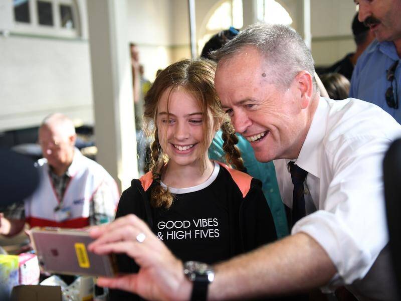 Bill Shorten is going after the youth vote with a promise to end cash handouts for share investors.