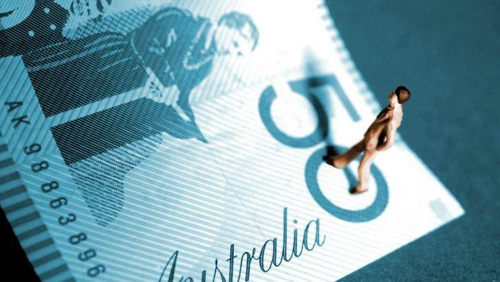 A record low of 2.7 per cent in annual growth in wages played on the Australian sharemarket on Thursday. Photo: Gabrielle Charotte