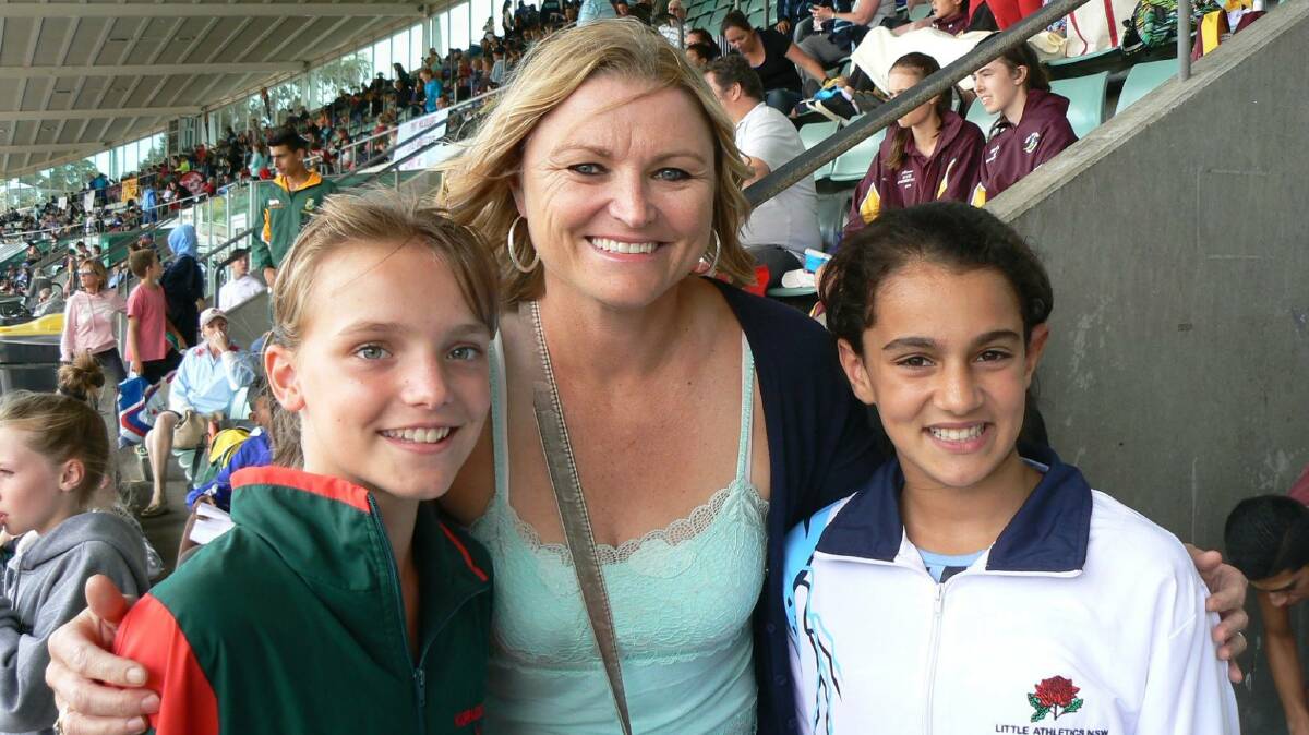 Hero: Caitlyn Ferrier and Georgia Portelli with Olympian Melinda Gainsford-Taylor. Picture: supplied