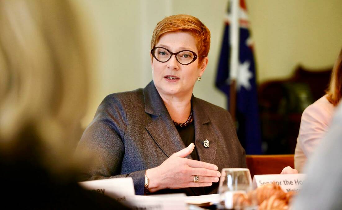 In discussion: Liberal Western Sydney Senator Marise Payne, is seeking feedback from local Hawkesbury businesses. Picture: Supplied.