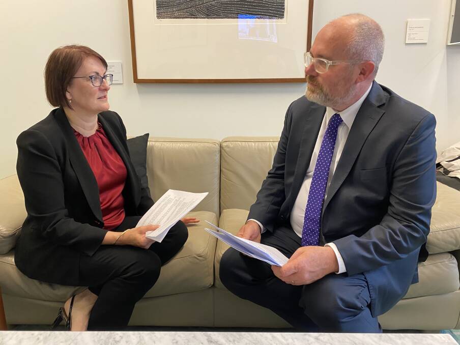 Federal Macquarie MP Susan Templeman with head of the Senate inquiry into the 2019/20 bushfire season, Senator Tim Ayres. Picture: Supplied.
