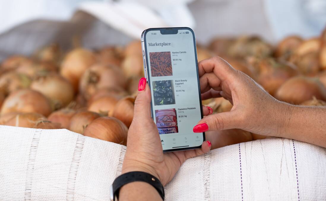 Shopping for produce on the Refresh:Food app.