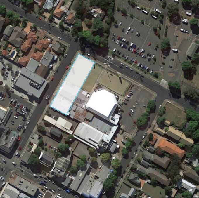 The land to be sold, which includes the main bowling green and the gym, is shown as the white oblong on the left.