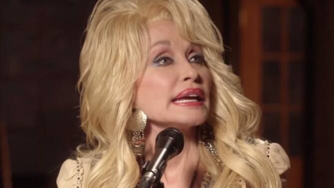 Singing superstar Dolly Parton.
