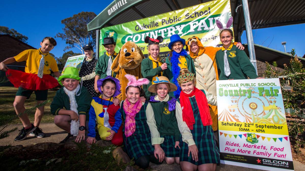 FUN FAIR: Students from Oakville Public School promoting their upcoming Country Fair. Picture: Geoff Jones