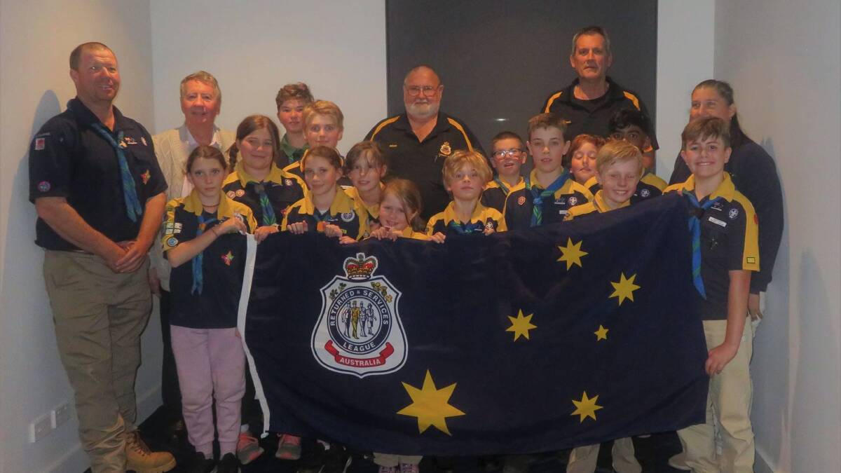 The 1st Oakville Scouts and Cubs visited the members of the Windsor and Districts RSL and earned a badge. Picture: Supplied