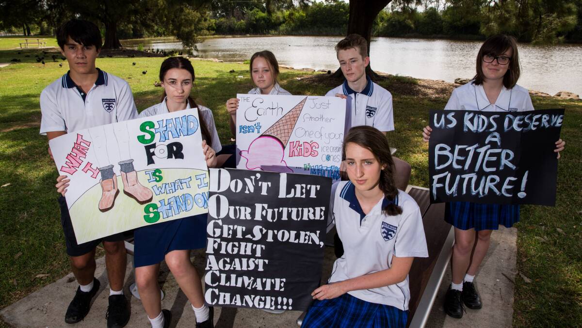 United stand: Members of Macquarie Electorate Student Climate Activists (MESCA) who have organised the Hawkesbury Climate Forum with Hawkesbury City Council. Picture: Geoff Jones