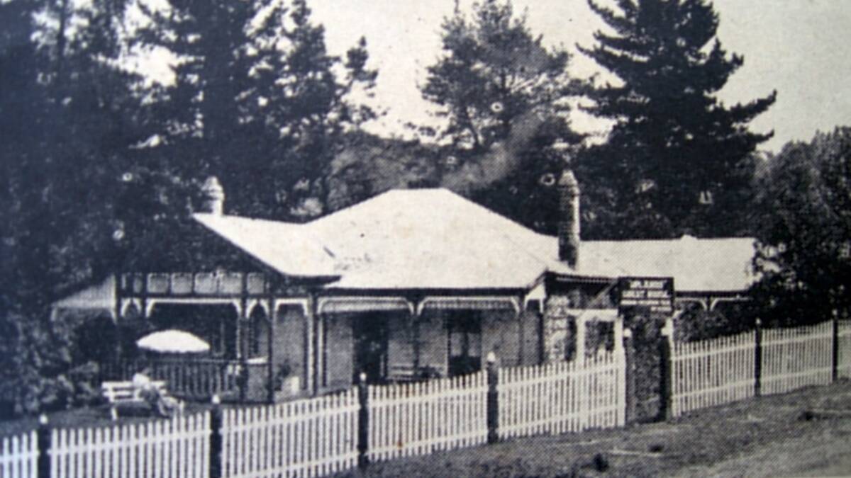 Uplands Guest House, Bells Line of Road Kurrajong Heights in the 1930s from the collection of Kurrajong-Comleroy Historical Society.