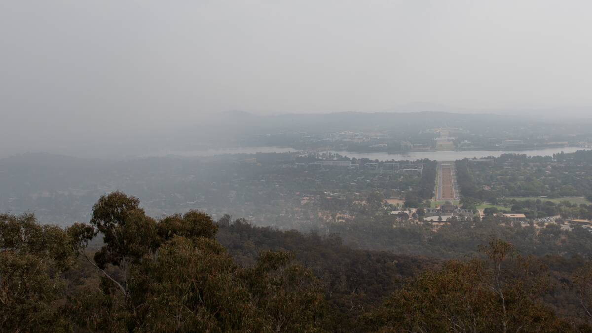 Smoke rolls into Canberra on Wednesday, January 8. Picture: Elesa Kurtz