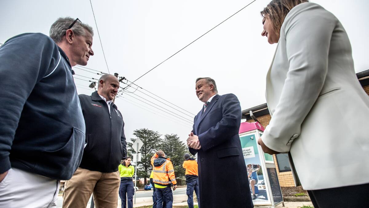Anthony Albanese and Labor Eden-Monaro candidate Kristy McBain speak to NSW/ACT CEPU representatives Dennis Williams and Cade Anderson. Picture: Karleen Minney
