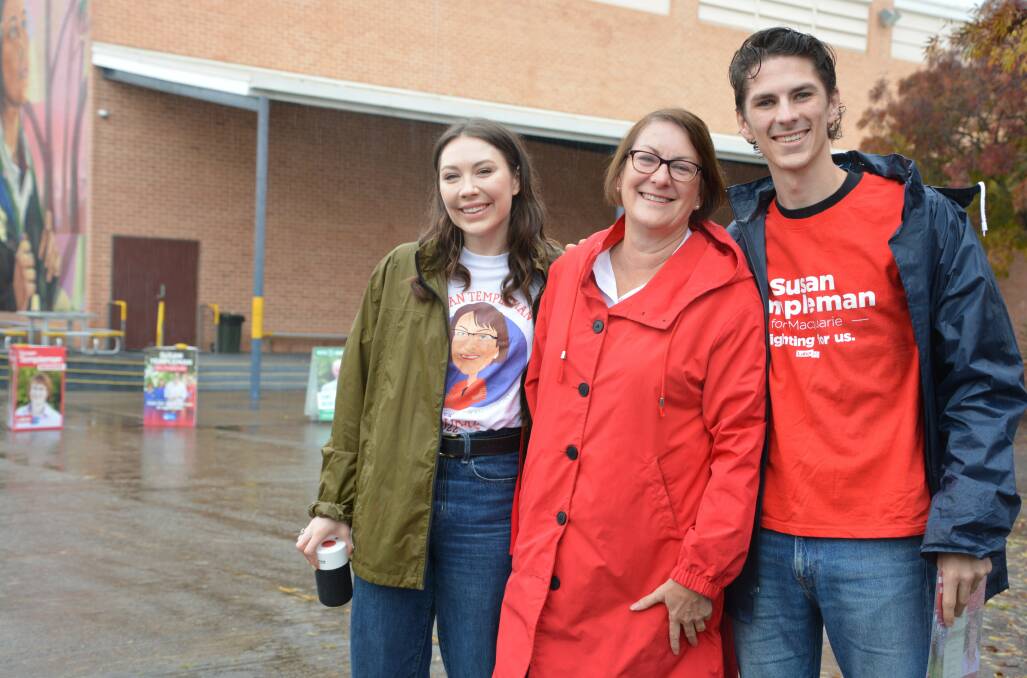 Labor MP for Macquarie Susan Templeman with her children, Phoebe and Harry, at Winmalee on election morning. Ms Templeman has won the seat for a third term.