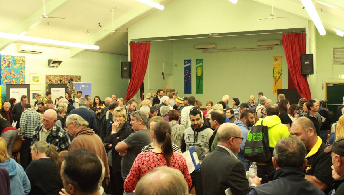 Meeting: Hundreds of residents attended the Transport for NSW meeting held at Oakville Public School on Wednesday.