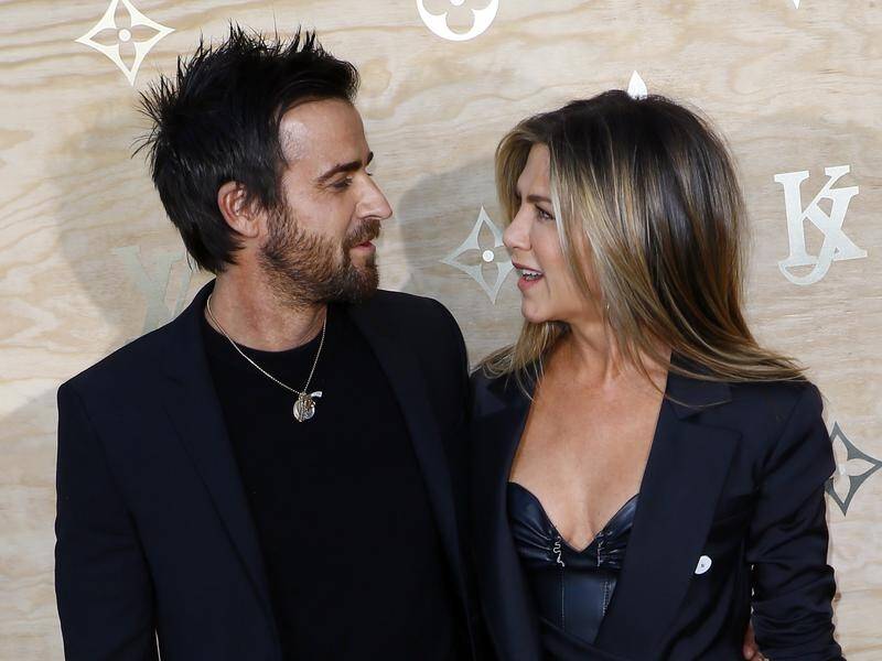 Actress Jennifer Aniston, well known for her role in Friends, has split with husband Justin Theroux.