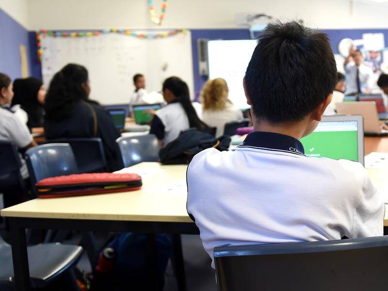 A fringe group of Victorian public school teachers will protest a state government pay deal.