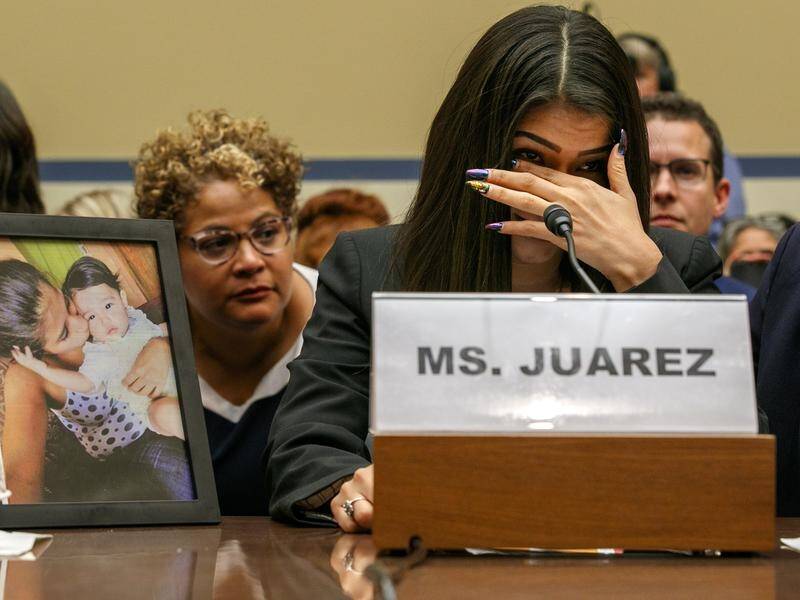 Yazmin Juarez has told a US house panel about the death of her daughter after border detention.