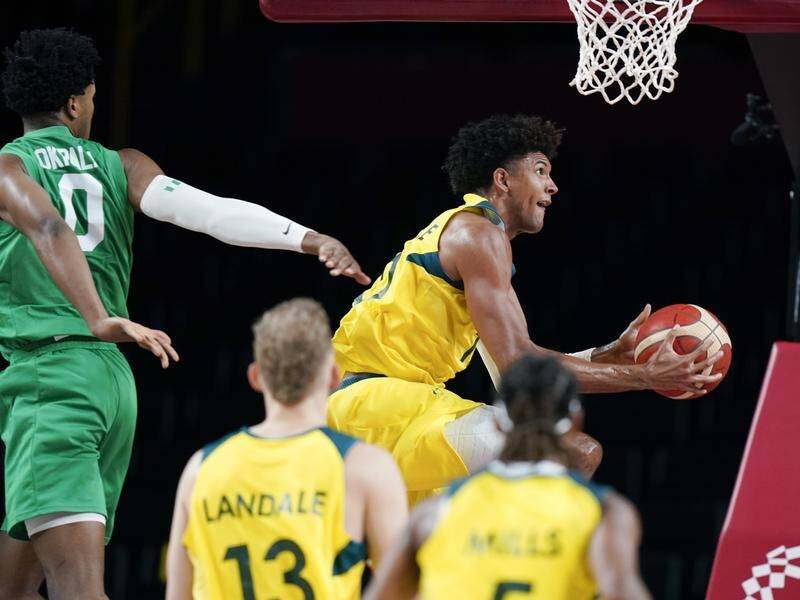 Australia have made a winning to their Tokyo men's basketball campaign, beating Nigeria 84-67.