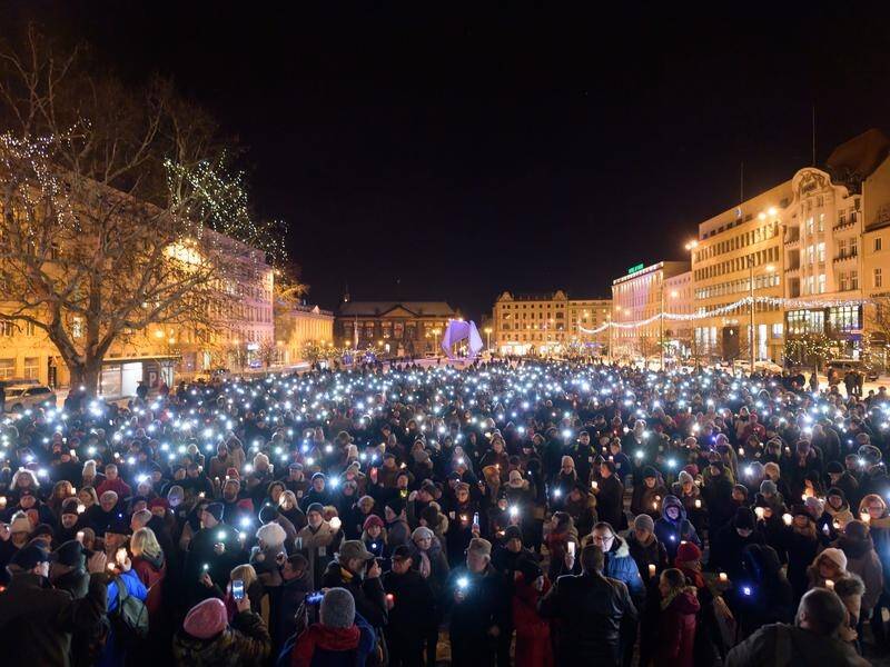 Thousands of people have gathered in vigils across Poland to remember the slain mayor of Gdansk