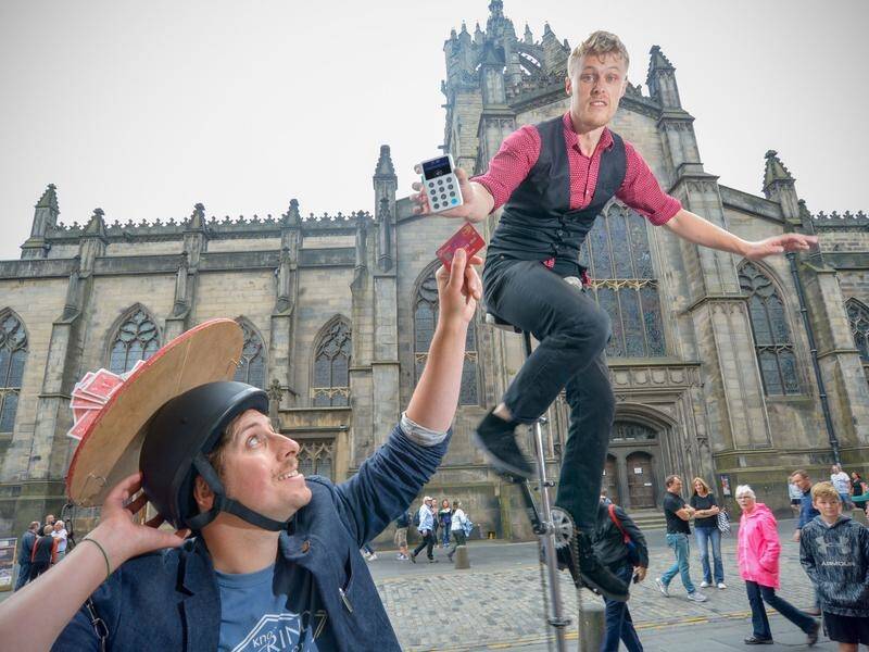 Edinburgh Fringe Festival performers are set to benefit from new contactless tipping technology.
