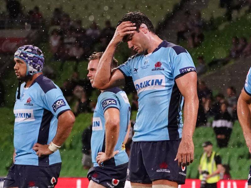 Rob Simmons (centre) admits the Waratahs are struggling after a third successive Super Rugby defeat.