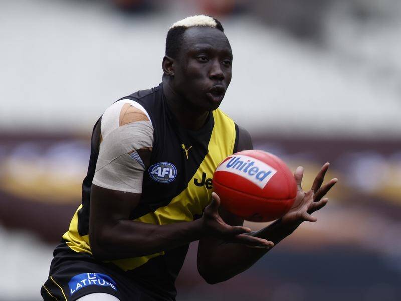 In-demand ruckman Mabior Chol has signed for the Gold Coast Suns.