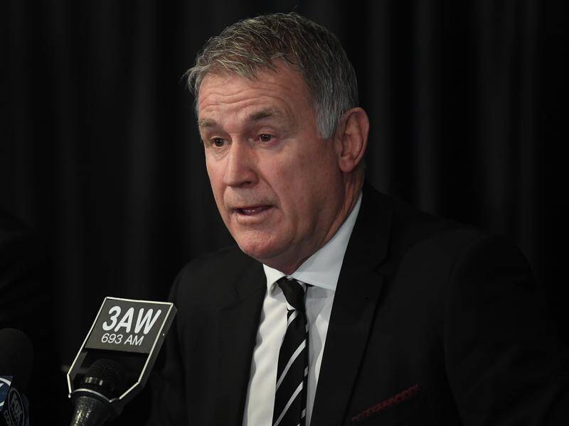 Ex-Collingwood football manager Geoff Walsh is on a panel to review Carlton's football operations.