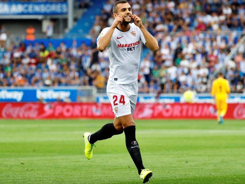 Joan Jordan scored a brilliant free kick to help Sevilla beat Alaves and go top in Spain.